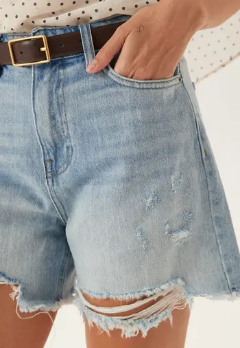 Slitt dongerishorts